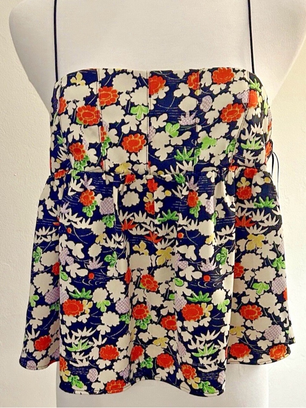 URBAN OUTFITTERS Floral Spaghetti-Strap Peplum Top
LIKE NEW ORIGINAL PRICE - Picture 5 of 13